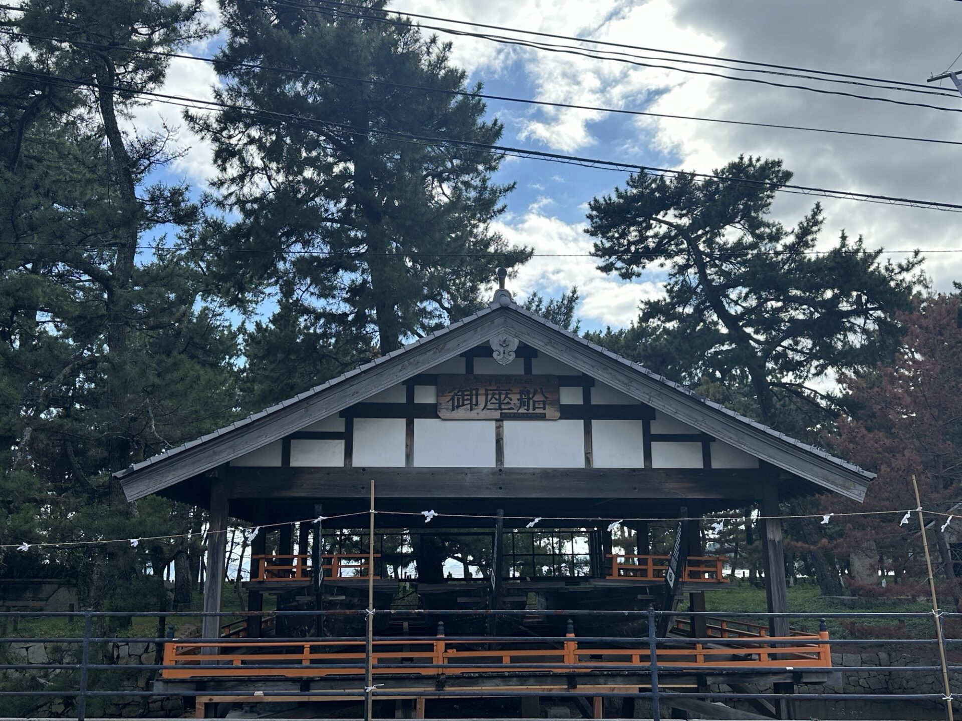 倉橋島に展示されている厳島神社管絃祭の御座船