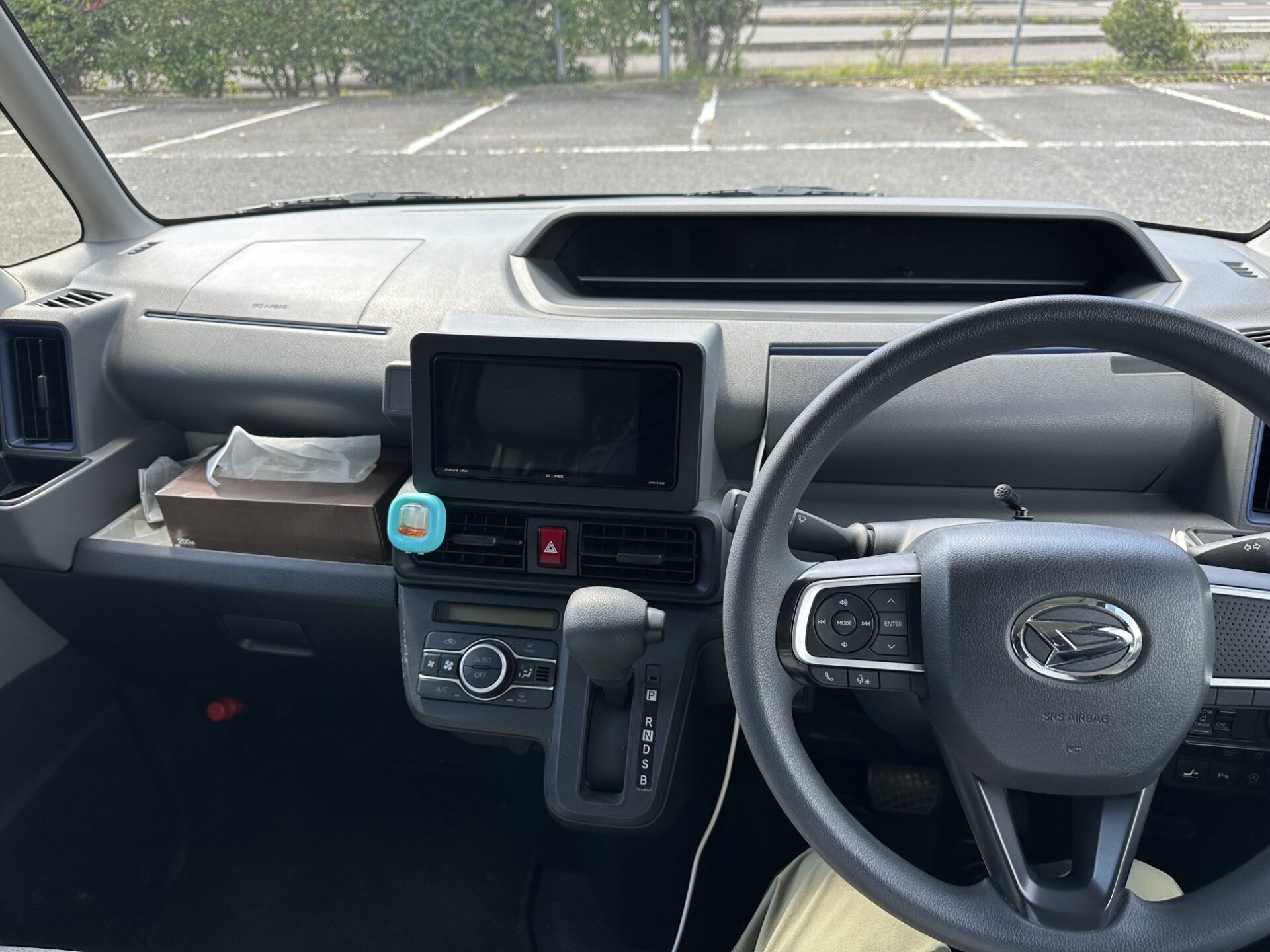 2020年式ダイハツ タントの運転席まわり